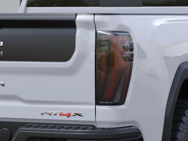 2025 GMC Sierra 2500HD 4WD Crew Cab Standard Bed AT4X Seaside CA