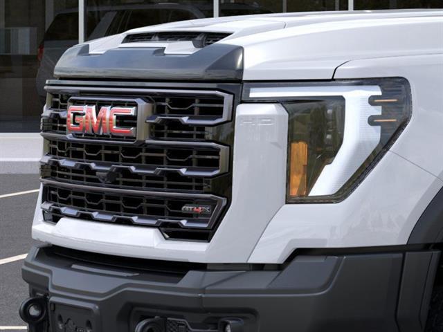 2025 GMC Sierra 2500HD 4WD Crew Cab Standard Bed AT4X Seaside CA