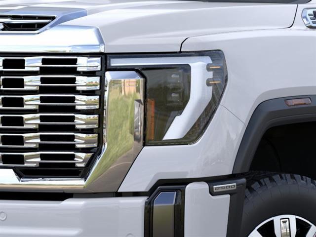 2025 GMC Sierra 2500HD 4WD Crew Cab Standard Bed Denali Seaside CA