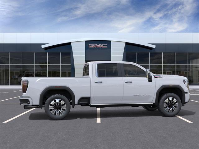 2025 GMC Sierra 2500HD 4WD Crew Cab Standard Bed Denali Seaside CA