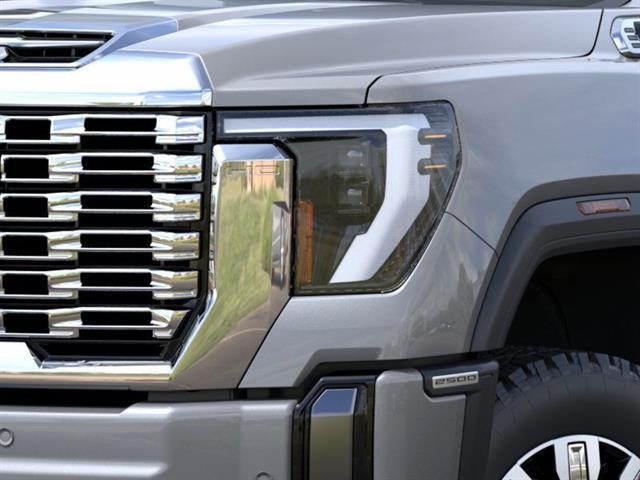 2025 GMC Sierra 2500HD 4WD Crew Cab Standard Bed Denali Seaside CA