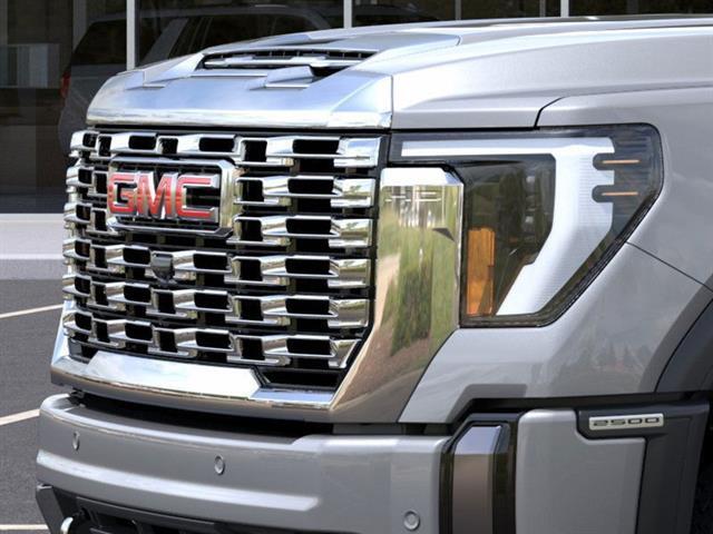 2025 GMC Sierra 2500HD 4WD Crew Cab Standard Bed Denali Seaside CA