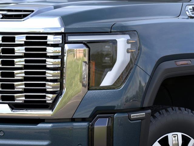 2025 GMC Sierra 2500HD 4WD Crew Cab Standard Bed Denali Seaside CA