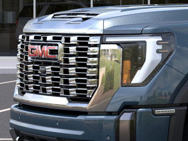 2025 GMC Sierra 2500HD 4WD Crew Cab Standard Bed Denali Seaside CA