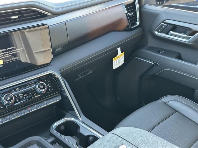 2025 GMC Sierra 2500HD 4WD Crew Cab Standard Bed Denali Tucson AZ