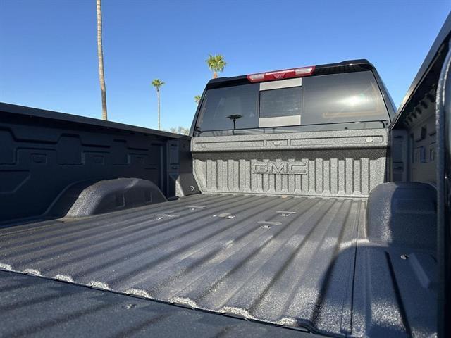 2025 GMC Sierra 2500HD 4WD Crew Cab Standard Bed Denali Tucson AZ
