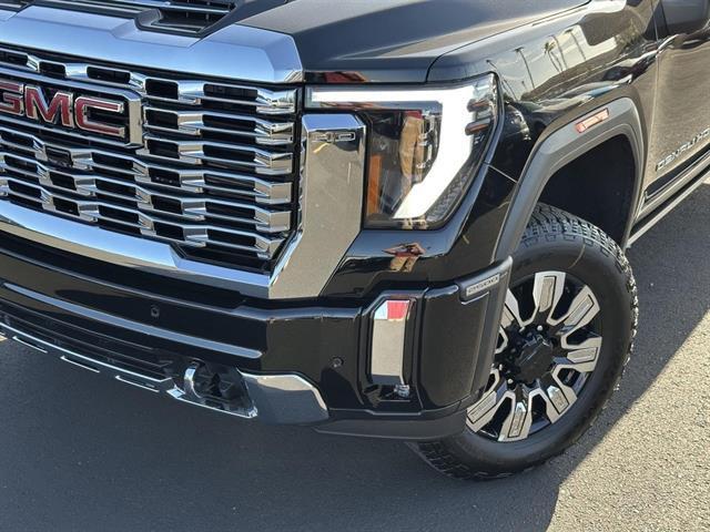 2025 GMC Sierra 2500HD 4WD Crew Cab Standard Bed Denali Tucson AZ