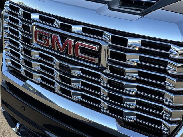 2025 GMC Sierra 2500HD 4WD Crew Cab Standard Bed Denali Tucson AZ