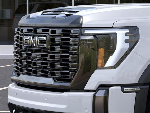 2025 GMC Sierra 2500HD 4WD Crew Cab Standard Bed Denali Ultimat Seaside CA