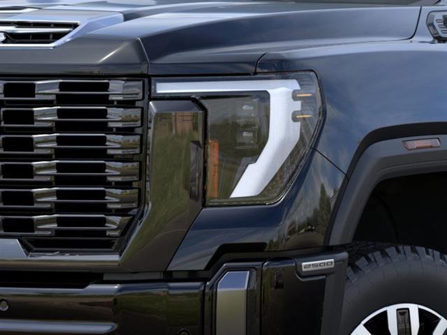 2025 GMC Sierra 2500HD 4WD Crew Cab Standard Bed Denali Ultimat Seaside CA