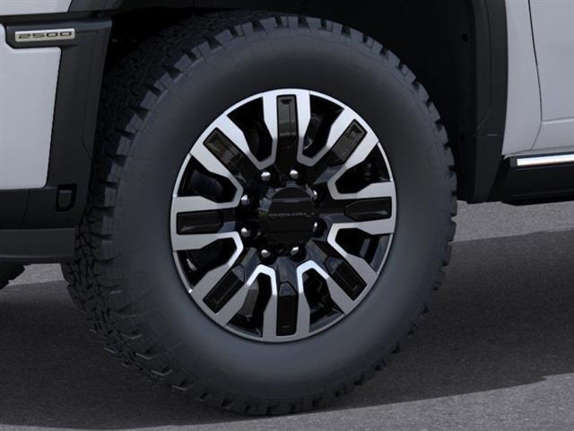 2025 GMC Sierra 2500HD 4WD Crew Cab Standard Bed Denali Ultimat Seaside CA