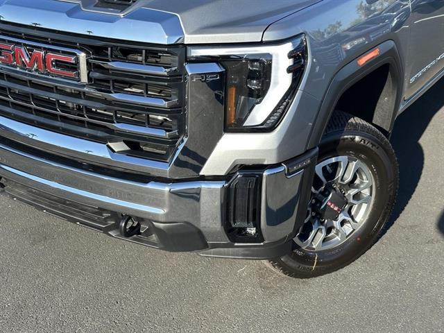 2025 GMC Sierra 2500HD 4WD Crew Cab Standard Bed SLE Tucson AZ