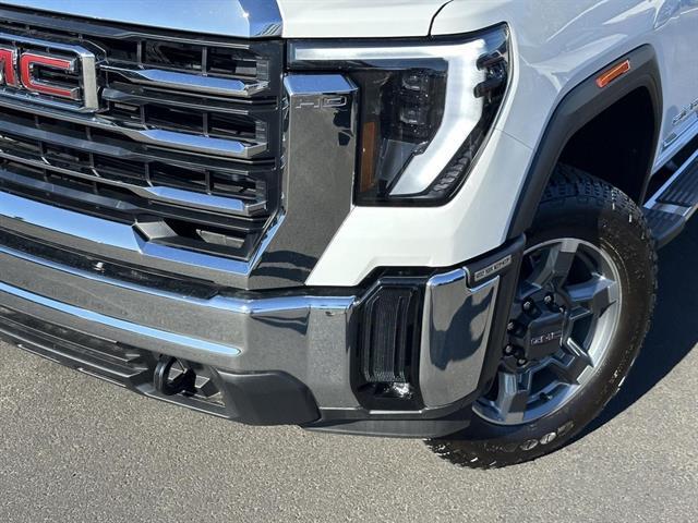 2025 GMC Sierra 2500HD 4WD Crew Cab Standard Bed SLE Tucson AZ