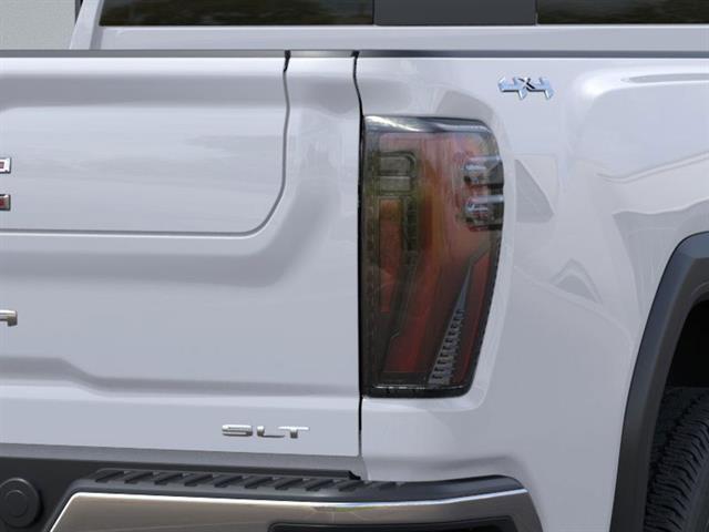 2025 GMC Sierra 2500HD 4WD Crew Cab Standard Bed SLT Seaside CA