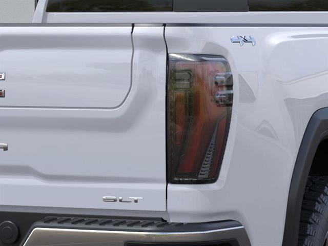 2025 GMC Sierra 2500HD 4WD Crew Cab Standard Bed SLT Seaside CA