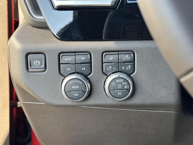 2025 GMC Sierra 2500HD 4WD Crew Cab Standard Bed SLT Tucson AZ