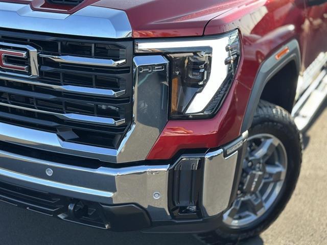 2025 GMC Sierra 2500HD 4WD Crew Cab Standard Bed SLT Tucson AZ