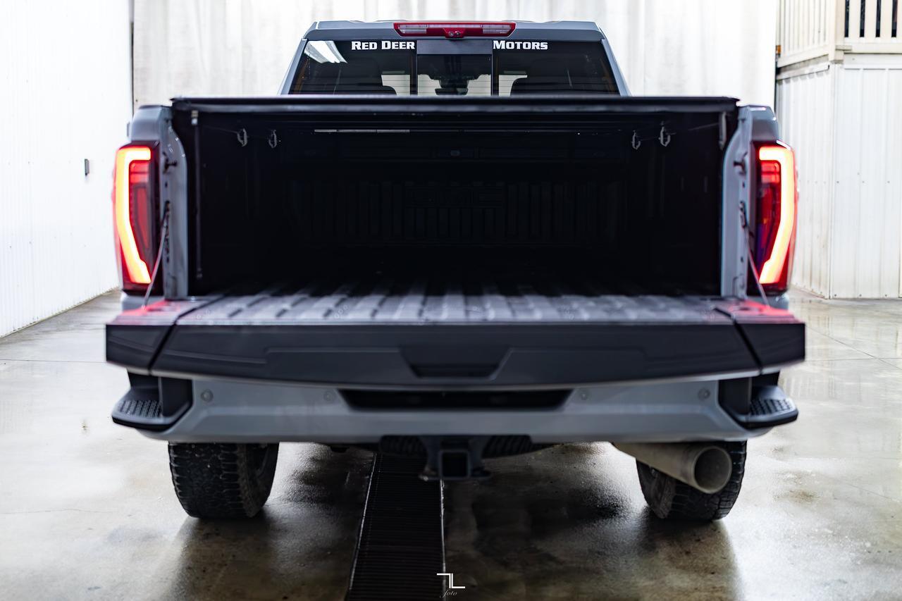 2025 GMC Sierra 2500HD 4x4 Crew Cab AT4 Diesel Leather Roof Nav BCam Red Deer AB