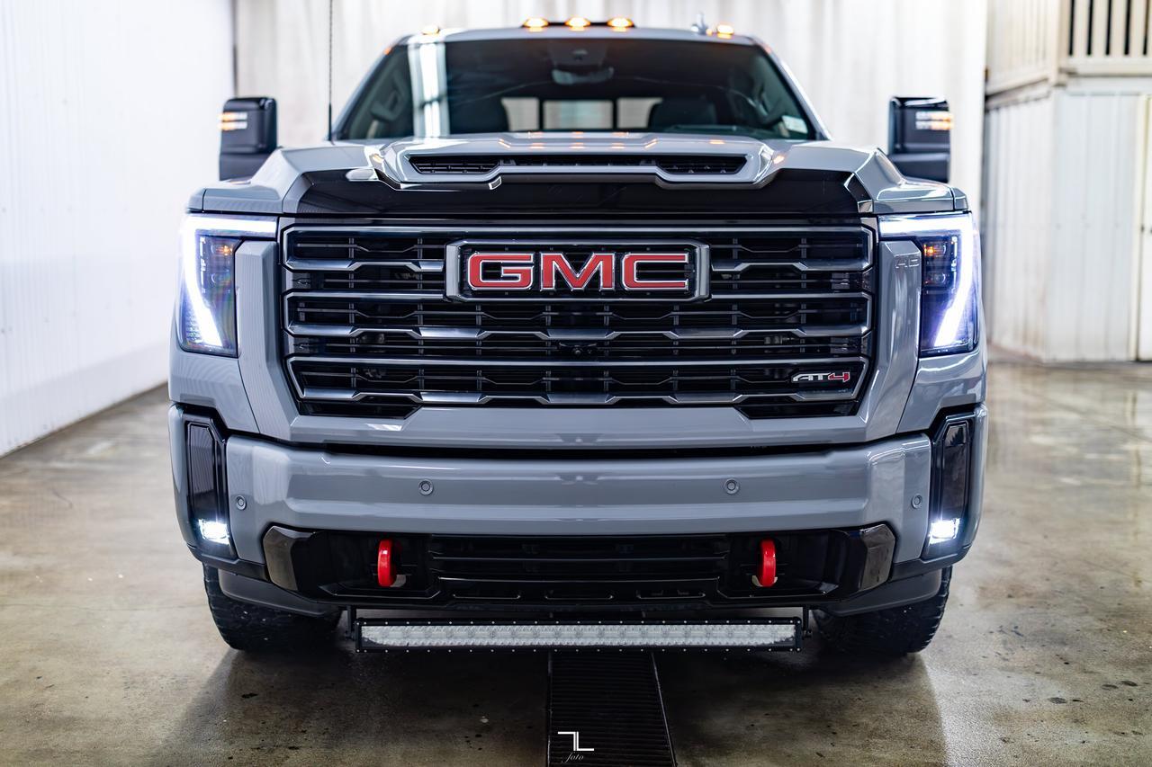 2025 GMC Sierra 2500HD 4x4 Crew Cab AT4 Diesel Leather Roof Nav BCam Red Deer AB