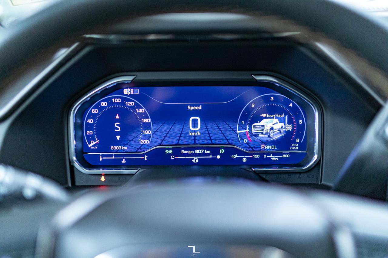 2025 GMC Sierra 2500HD 4x4 Crew Cab AT4 Diesel Leather Roof Nav Red Deer AB