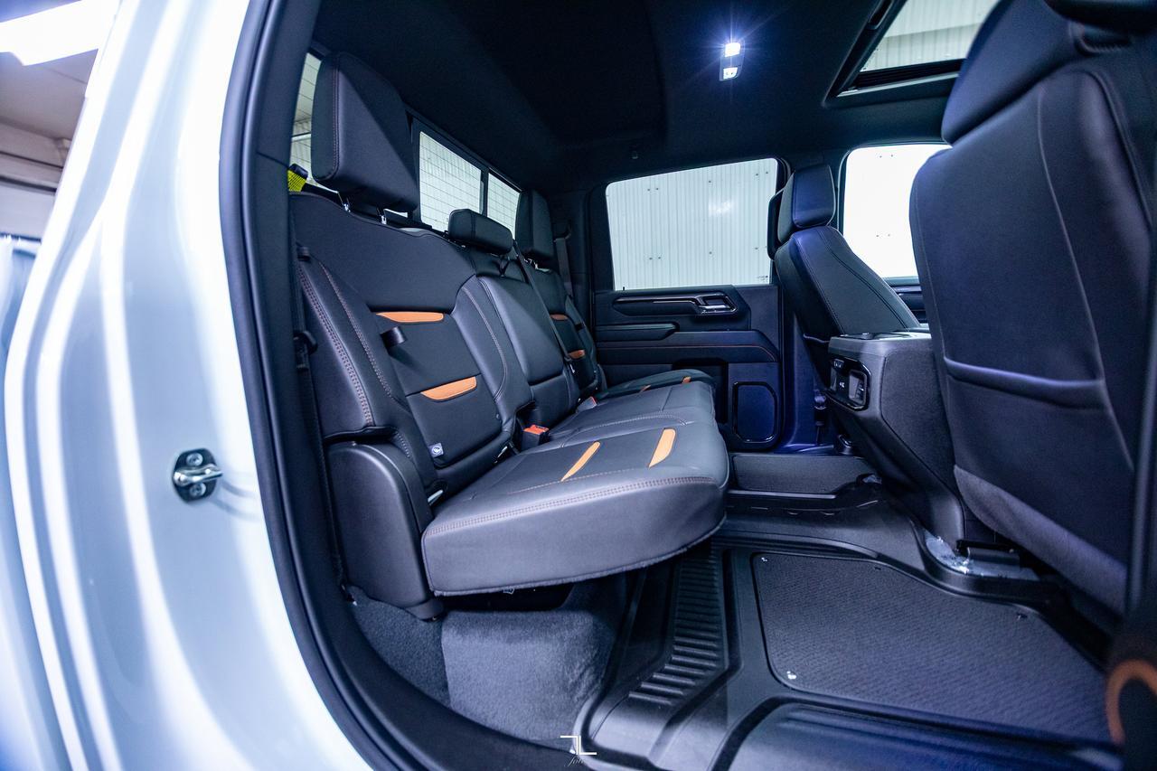 2025 GMC Sierra 2500HD 4x4 Crew Cab AT4 Diesel Leather Roof Nav Red Deer AB