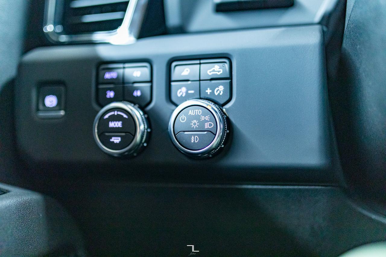 2025 GMC Sierra 2500HD 4x4 Crew Cab AT4 Diesel Leather Roof Nav Red Deer AB