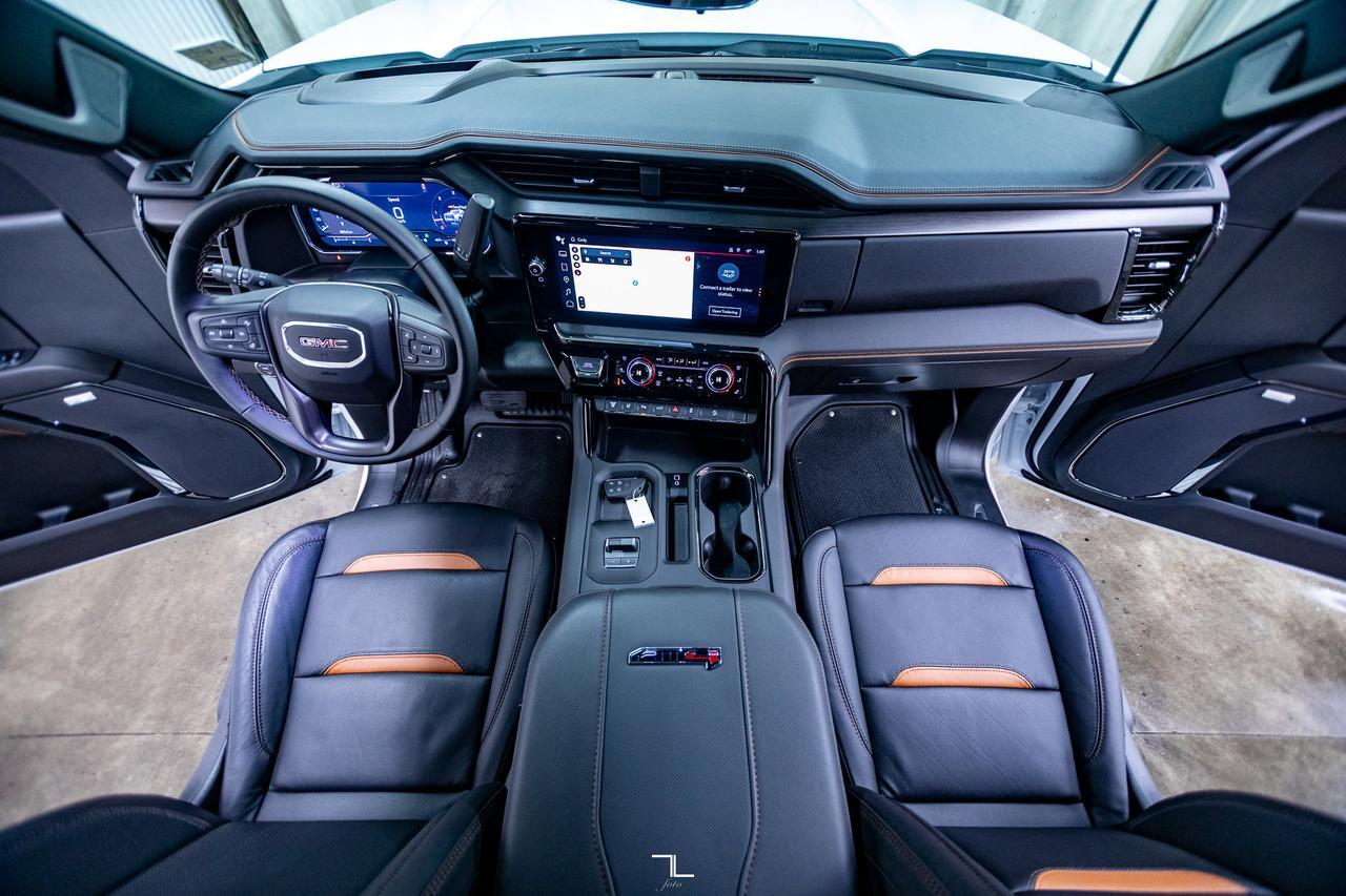 2025 GMC Sierra 2500HD 4x4 Crew Cab AT4 Diesel Leather Roof Nav Red Deer AB