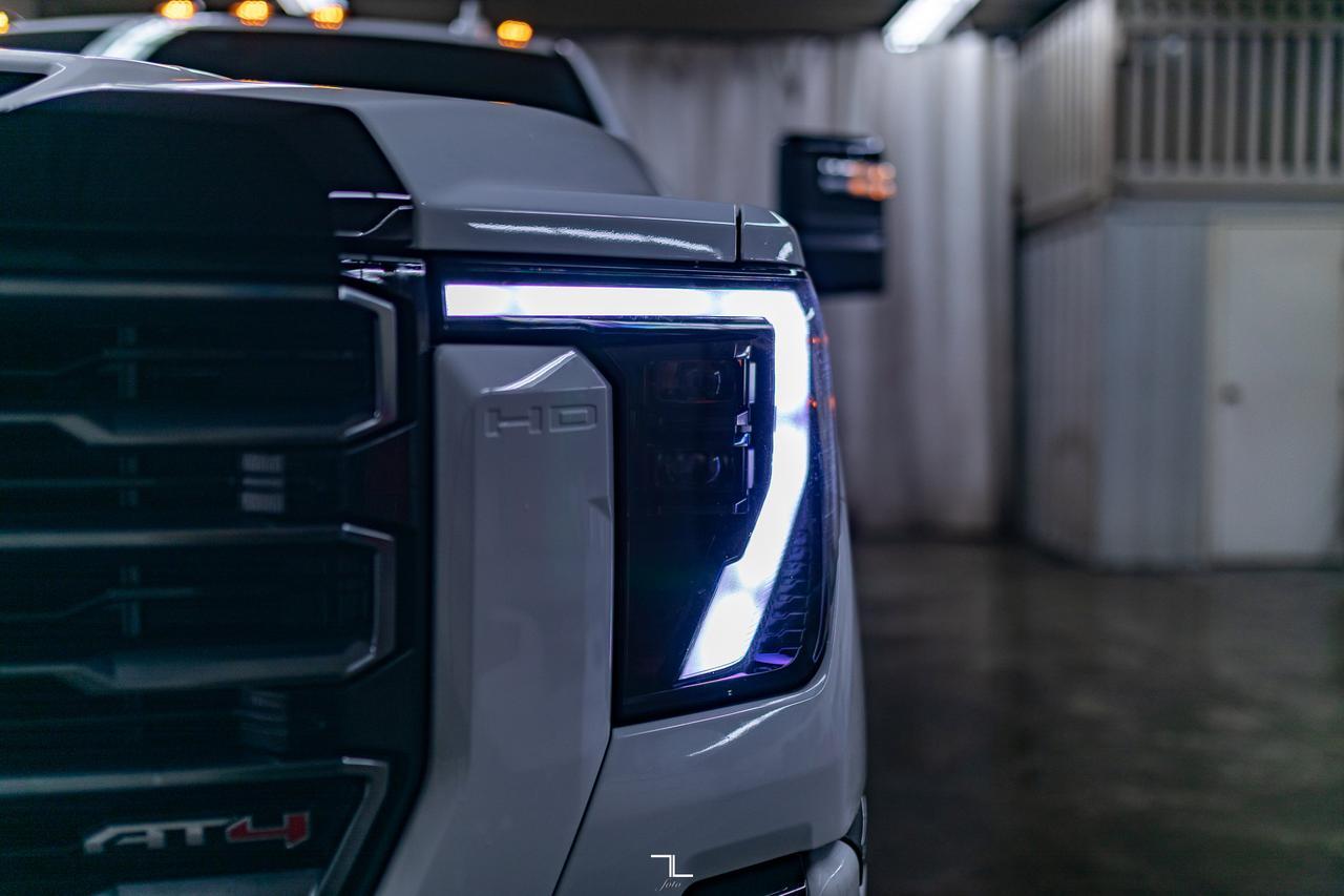 2025 GMC Sierra 2500HD 4x4 Crew Cab AT4 Diesel Leather Roof Nav Red Deer AB