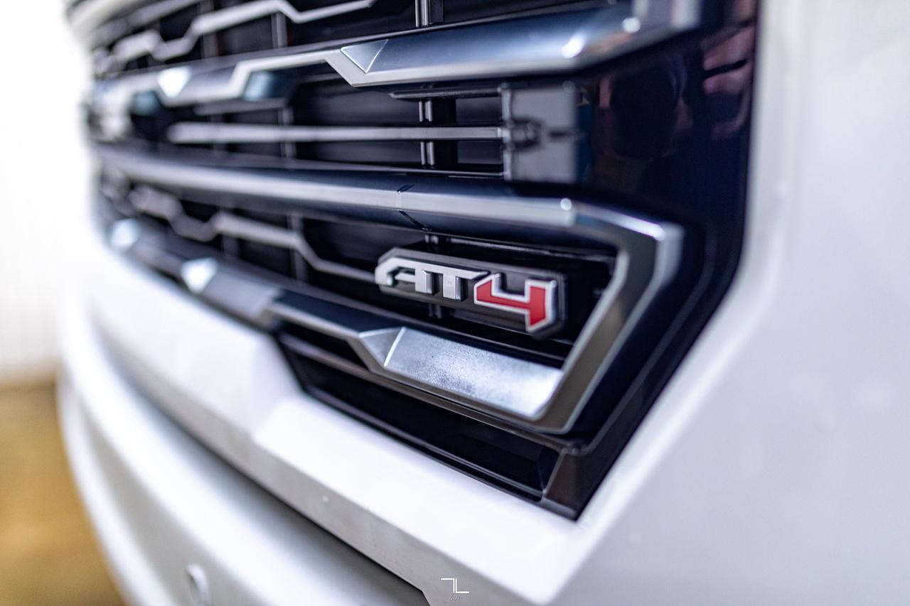 2025 GMC Sierra 2500HD 4x4 Crew Cab AT4 Diesel Leather Roof Nav Red Deer AB