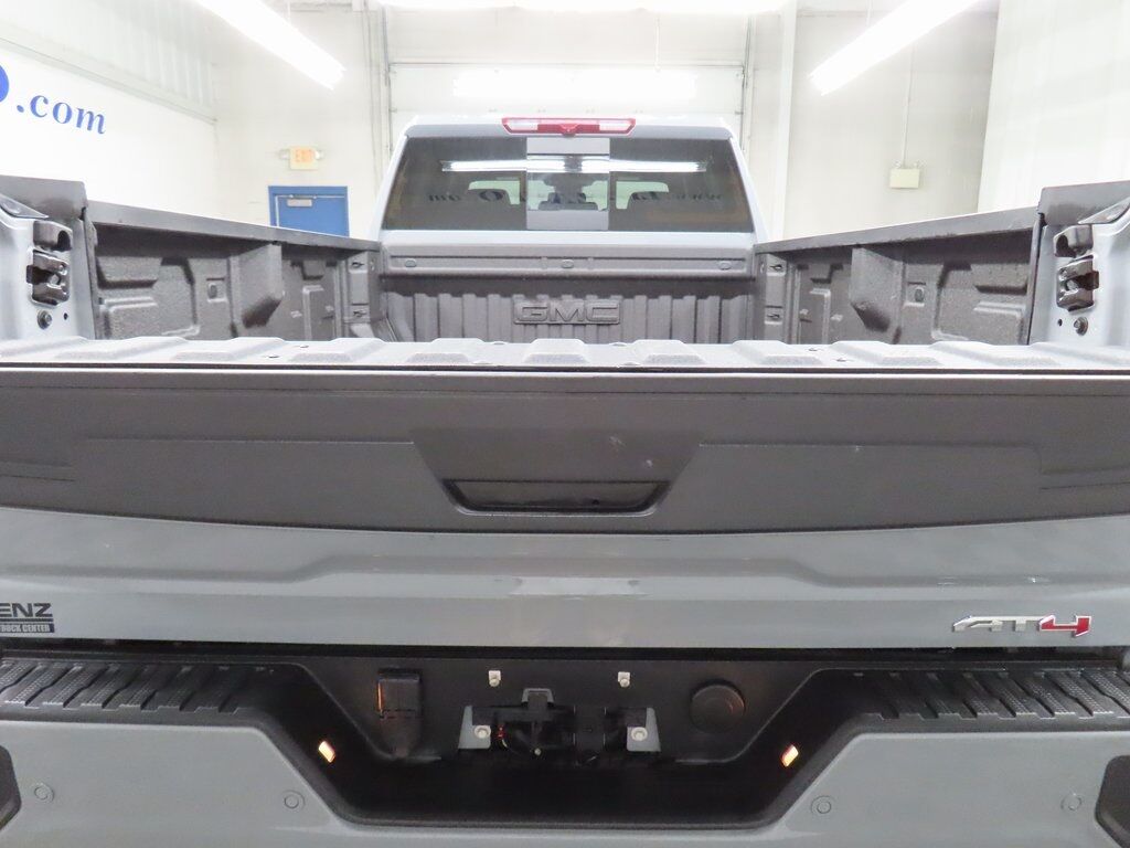 2025 GMC Sierra 2500HD 4x4 Crew Cab AT4 Fond du Lac WI