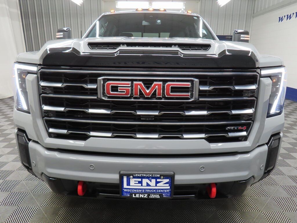 2025 GMC Sierra 2500HD 4x4 Crew Cab AT4 Fond du Lac WI
