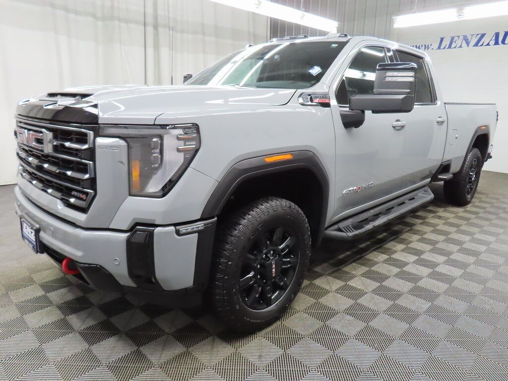 2025 GMC Sierra 2500HD 4x4 Crew Cab AT4 Fond du Lac WI