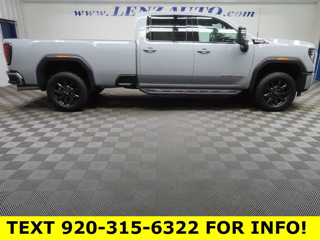2025 GMC Sierra 2500HD 4x4 Crew Cab AT4 Fond du Lac WI