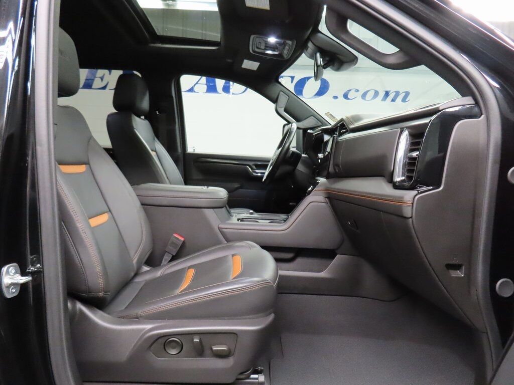 2025 GMC Sierra 2500HD 4x4 Crew Cab AT4 Fond du Lac WI