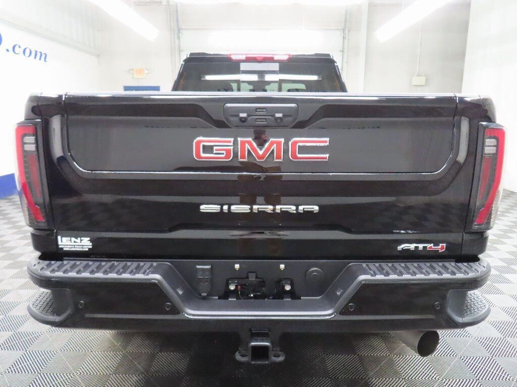 2025 GMC Sierra 2500HD 4x4 Crew Cab AT4 Fond du Lac WI