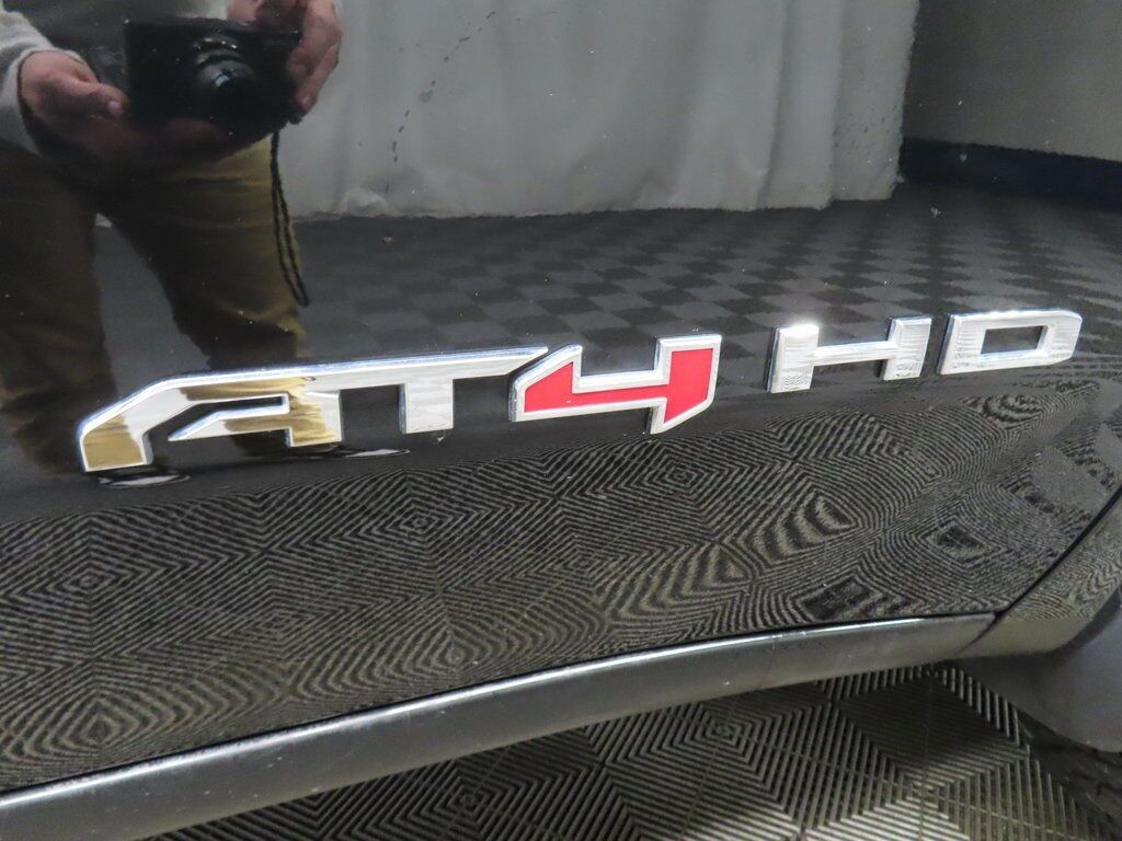 2025 GMC Sierra 2500HD 4x4 Crew Cab AT4 Fond du Lac WI