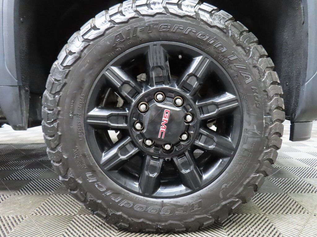 2025 GMC Sierra 2500HD 4x4 Crew Cab AT4 Fond du Lac WI