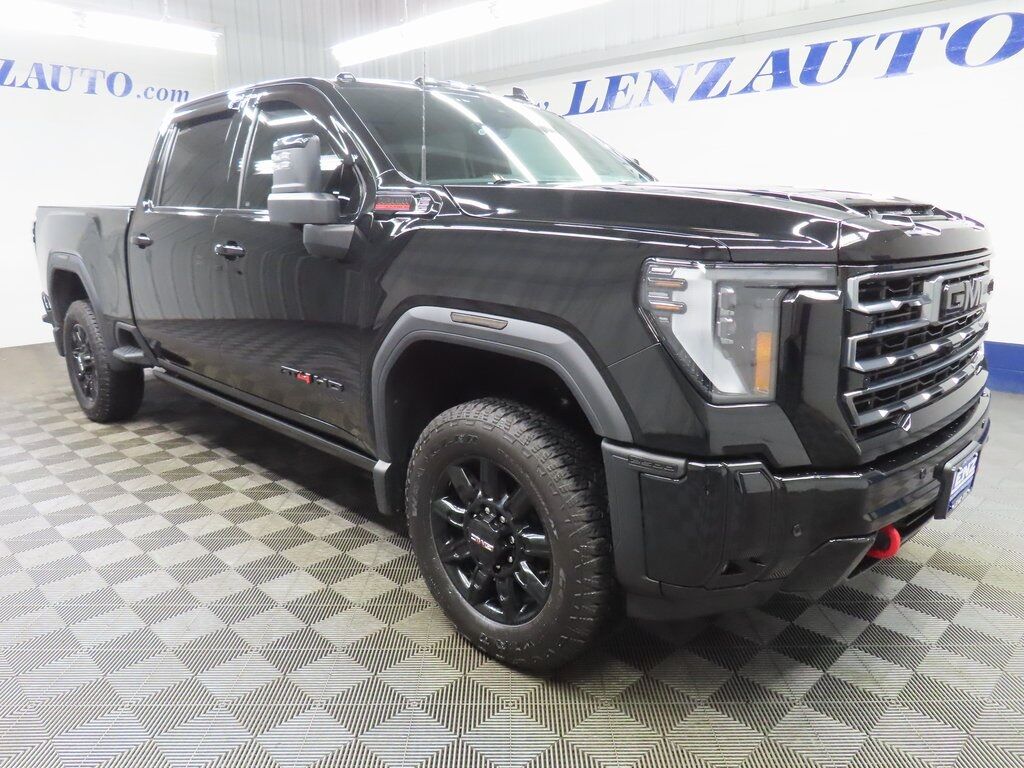 2025 GMC Sierra 2500HD 4x4 Crew Cab AT4