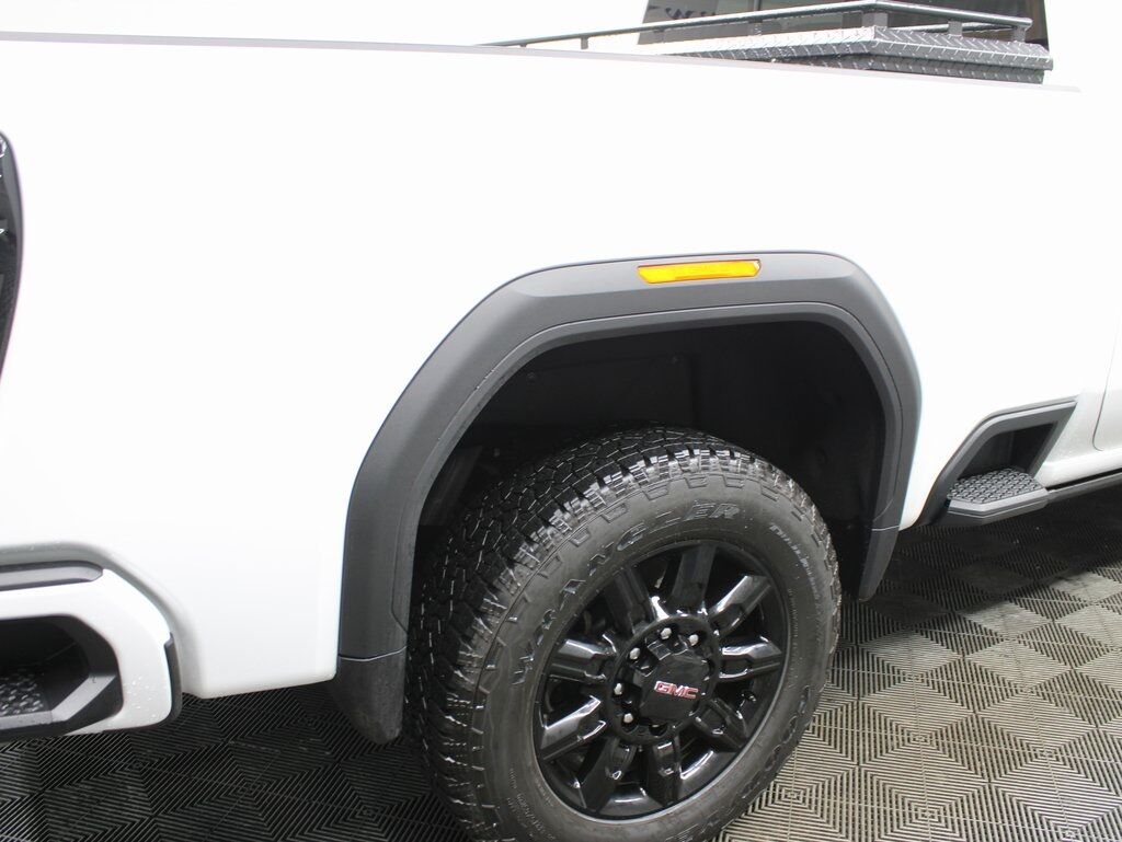 2025 GMC Sierra 2500HD 4x4 Crew Cab AT4 Fond du Lac WI