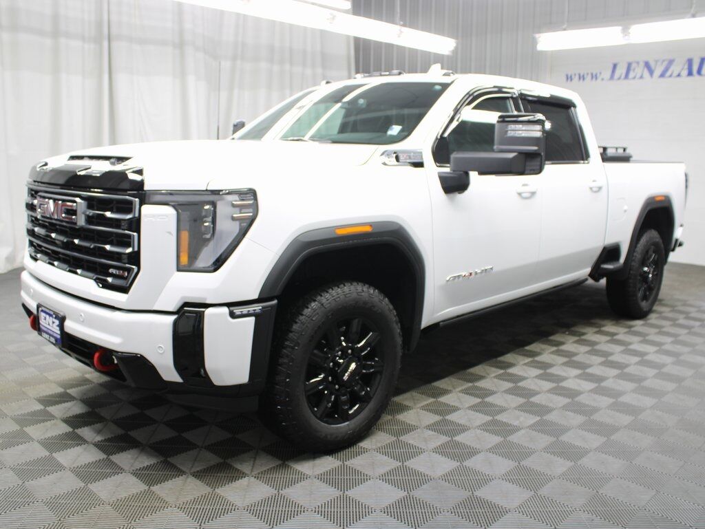 2025 GMC Sierra 2500HD 4x4 Crew Cab AT4 Fond du Lac WI