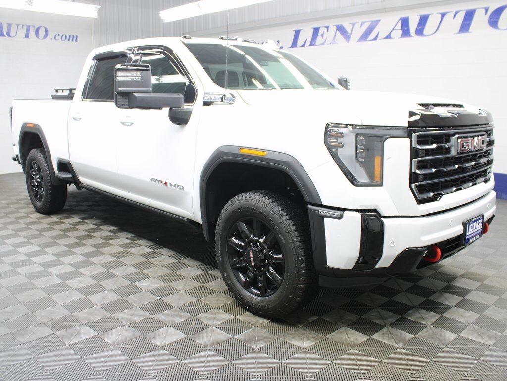 2025 GMC Sierra 2500HD 4x4 Crew Cab AT4 Fond du Lac WI