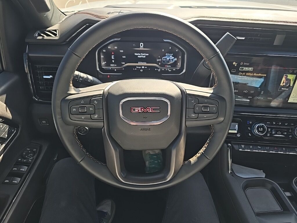 2025 GMC Sierra 2500HD 4x4 Crew Cab AT4 Fond du Lac WI