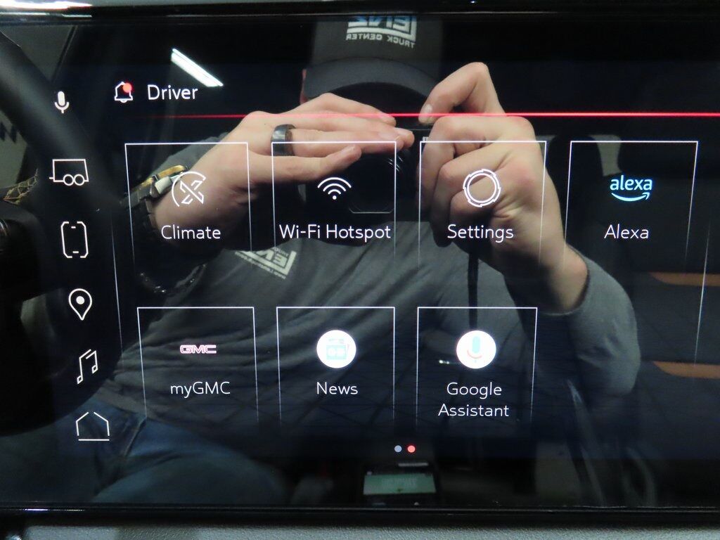 2025 GMC Sierra 2500HD 4x4 Crew Cab AT4 Fond du Lac WI