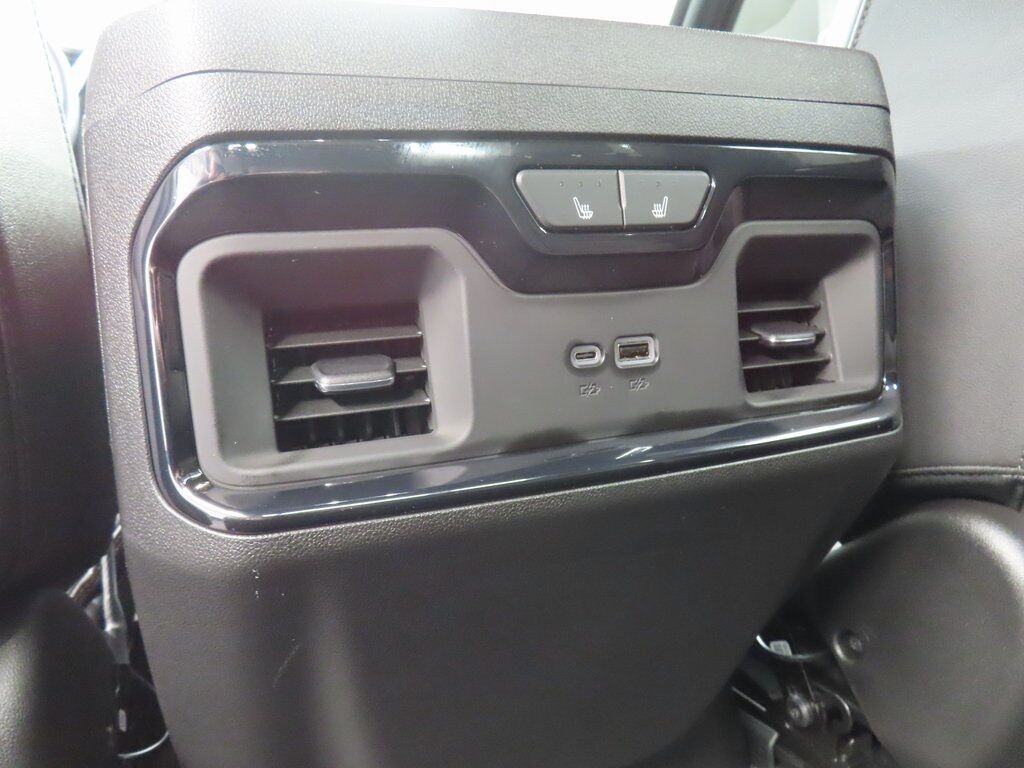 2025 GMC Sierra 2500HD 4x4 Crew Cab AT4 Fond du Lac WI