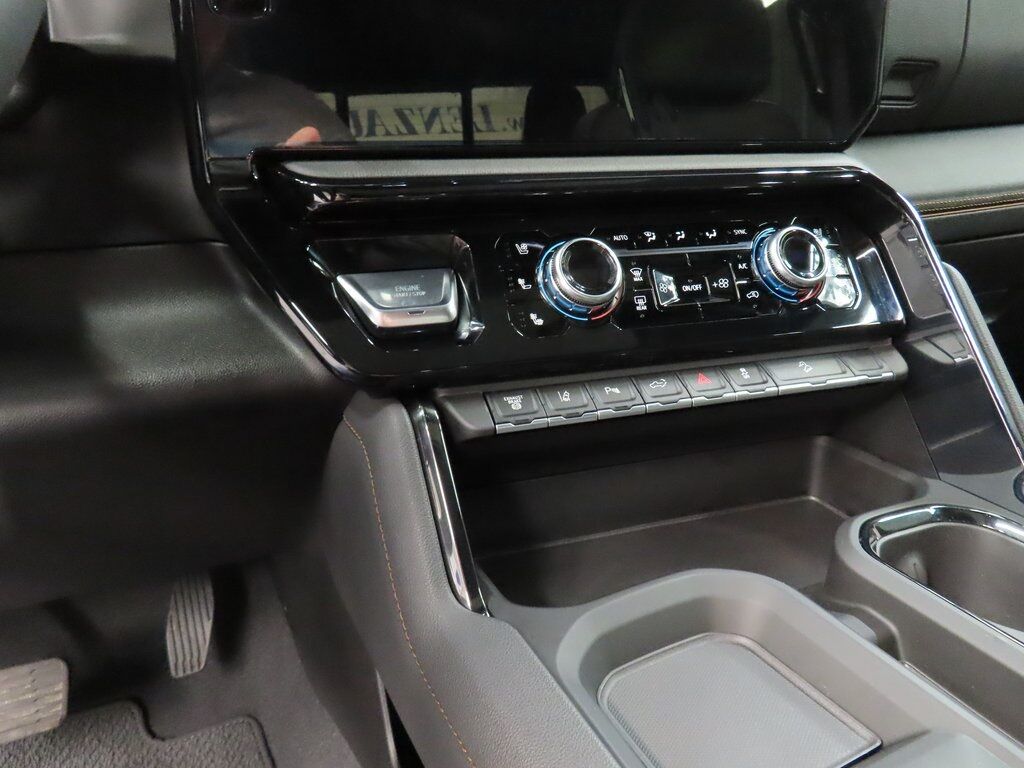 2025 GMC Sierra 2500HD 4x4 Crew Cab AT4 Fond du Lac WI