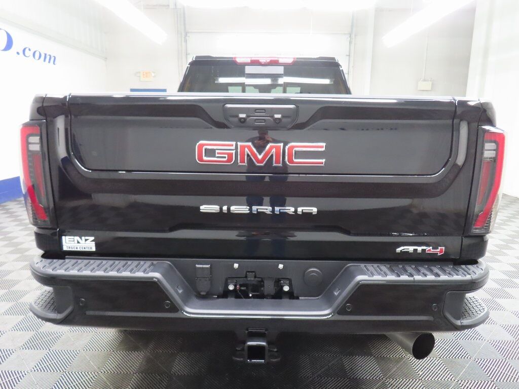 2025 GMC Sierra 2500HD 4x4 Crew Cab AT4 Fond du Lac WI