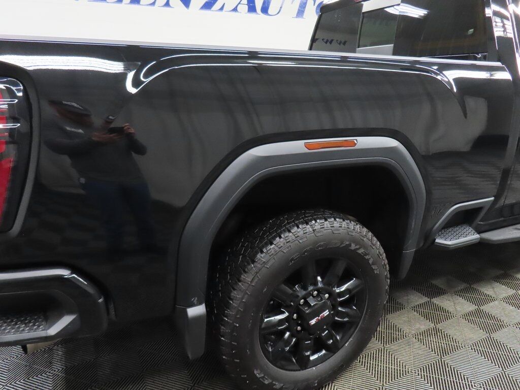 2025 GMC Sierra 2500HD 4x4 Crew Cab AT4 Fond du Lac WI