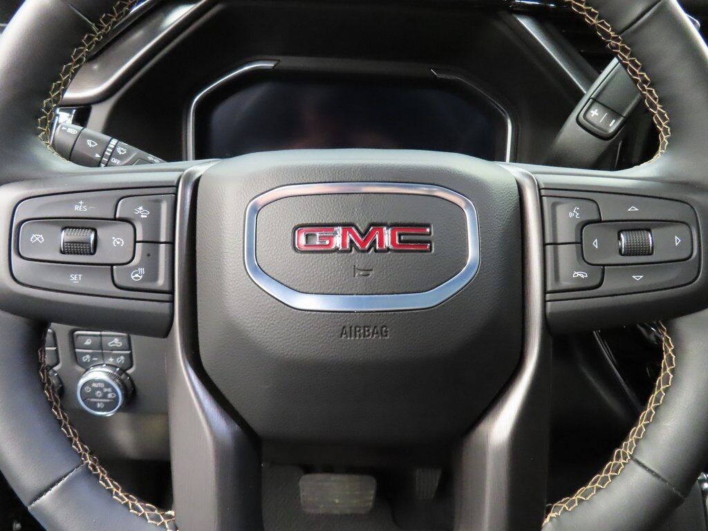 2025 GMC Sierra 2500HD 4x4 Crew Cab AT4 Fond du Lac WI