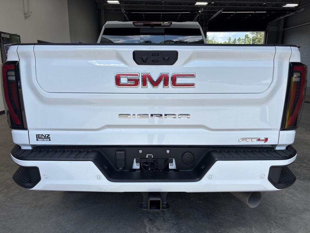 2025 GMC Sierra 2500HD 4x4 Crew Cab AT4 Minocqua WI
