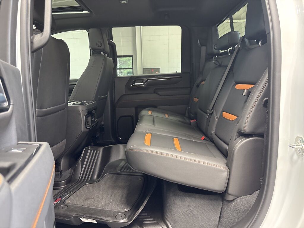 2025 GMC Sierra 2500HD 4x4 Crew Cab AT4 Minocqua WI